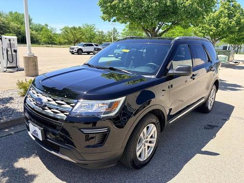 Shadow Black 2018 Ford Explorer XLT
