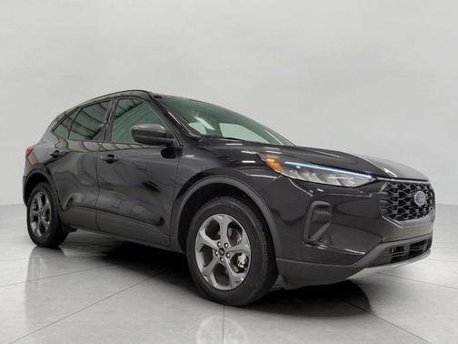Agate Black Metallic 2025 Ford Escape ST-Line