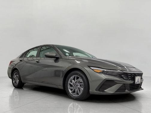 Amazon Gray 2024 Hyundai ELANTRA SEL