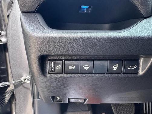 2019 Toyota RAV4 Hybrid SE
