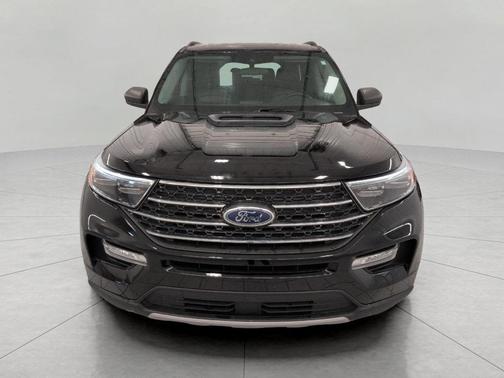 AGATE BLACK 2024 Ford Explorer XLT 4WD