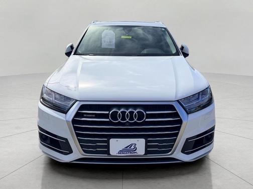 Carrara White 2017 Audi Q7 3.0T Premium