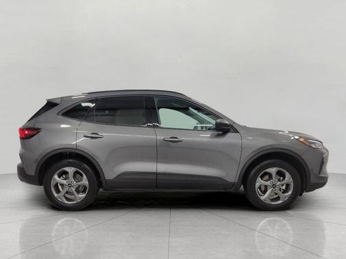 Carbonized Gray Metallic 2025 Ford Escape ST-Line