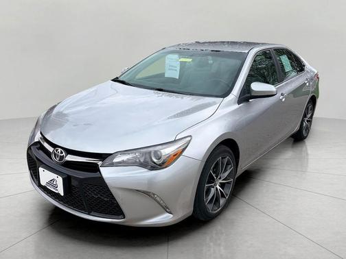 Celestial Silver Metallic 2017 Toyota Camry XSE