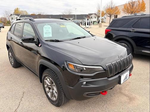 2022 Jeep Cherokee Trailhawk
