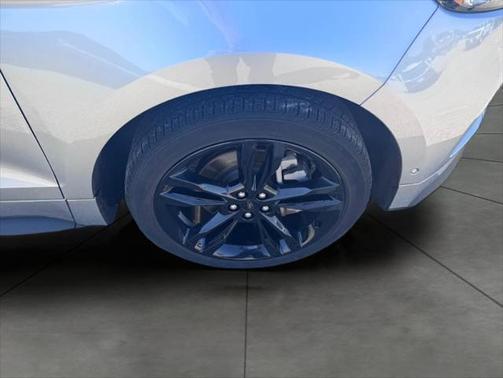2022 Ford Edge ST