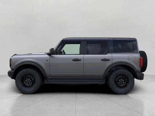 Carbonized Gray Metallic 2026 Ford Bronco Big Bend