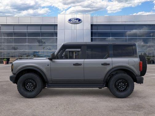 Carbonized Gray Metallic 2026 Ford Bronco Big Bend