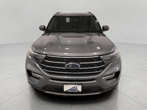 Carbonized Gray Metallic 2024 Ford Explorer XLT