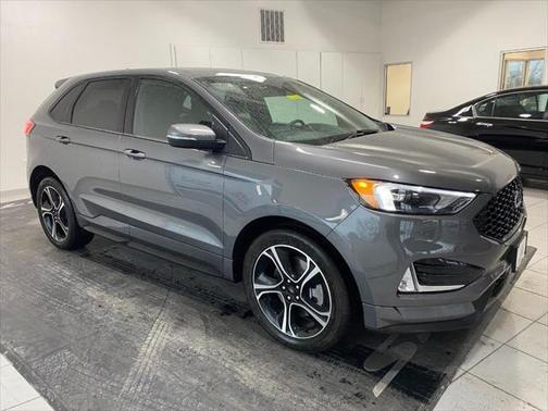 2022 Ford Edge ST