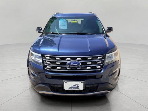 Blue Jeans Metallic 2016 Ford Explorer XLT