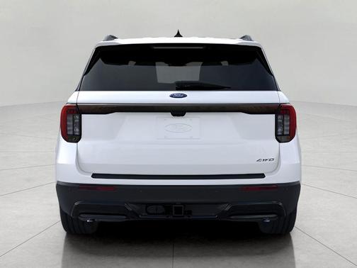 Star White Metallic Tri-Coat 2026 Ford Explorer ST-Line