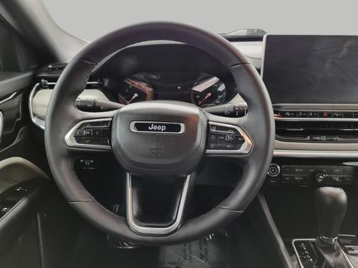 Bright White Clearcoat 2025 Jeep Compass Limited