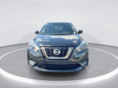 2019 Nissan Kicks SR
