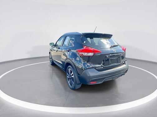 2019 Nissan Kicks SR
