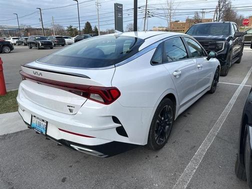 2024 Kia K5 GT-Line