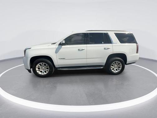 Summit White 2017 GMC Yukon SLE