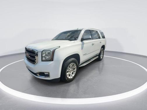 Summit White 2017 GMC Yukon SLE