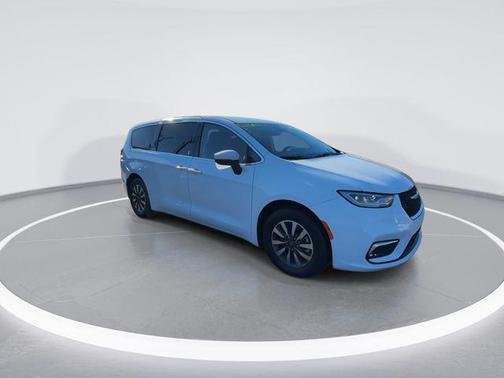 Bright White Clearcoat 2023 Chrysler Pacifica Hybrid Touring L