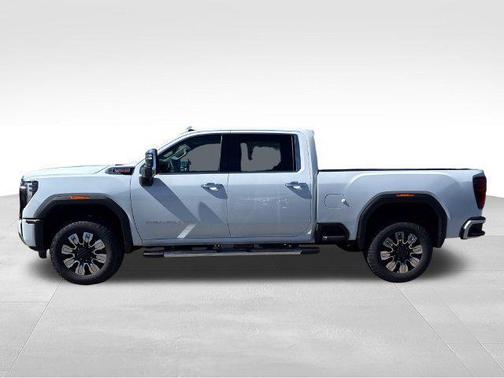 Glacier White Tricoat 2026 GMC Sierra 2500 Denali