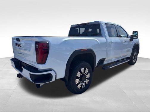 Glacier White Tricoat 2026 GMC Sierra 2500 Denali