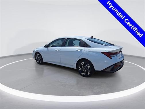 2025 Hyundai ELANTRA SEL