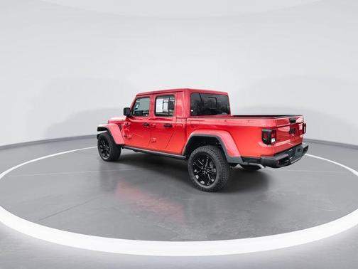 Firecracker Red Clearcoat 2025 Jeep Gladiator Nighthawk