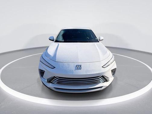 Summit White 2026 Buick Envista Preferred FWD