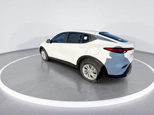 Summit White 2026 Buick Envista Preferred FWD