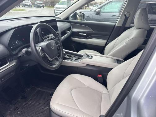 2024 Toyota Grand Highlander Hybrid XLE