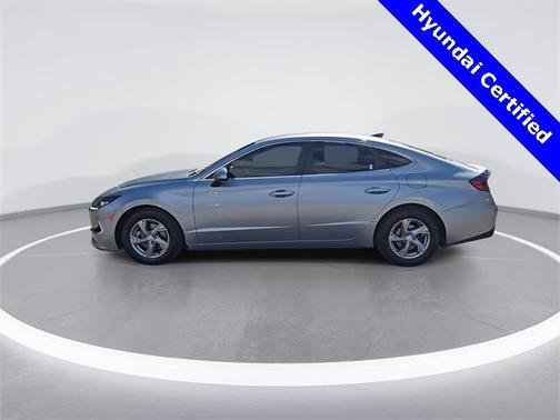 2022 Hyundai SONATA SE