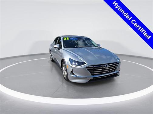 2022 Hyundai SONATA SE
