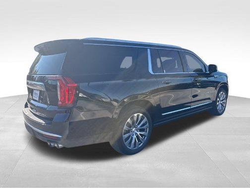 Onyx Black 2023 GMC Yukon XL Denali