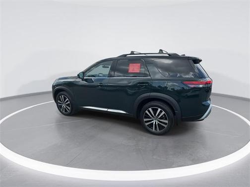 2023 Nissan Pathfinder Platinum 4WD