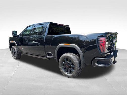 Onyx Black 2026 GMC Sierra 2500 AT4