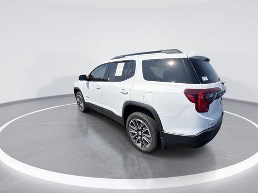 2021 GMC Acadia AT4