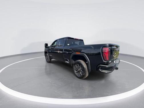 Onyx Black 2024 GMC Sierra 2500 AT4