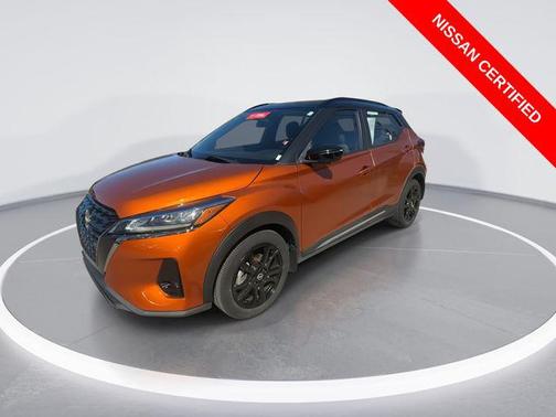 2022 Nissan Kicks SR