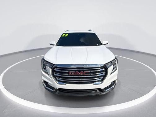 Summit White 2023 GMC Terrain SLT