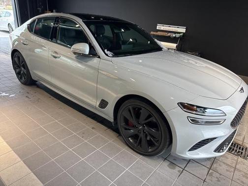 2022 Genesis G70 3.3T AWD