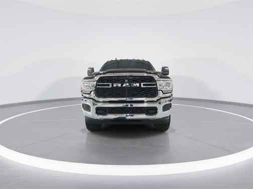 2024 RAM 3500 Tradesman Crew Cab 4x4 6'4' Box