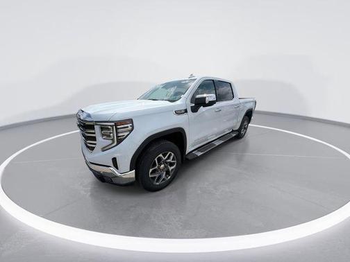 Glacier White Tricoat 2026 GMC Sierra 1500 SLT