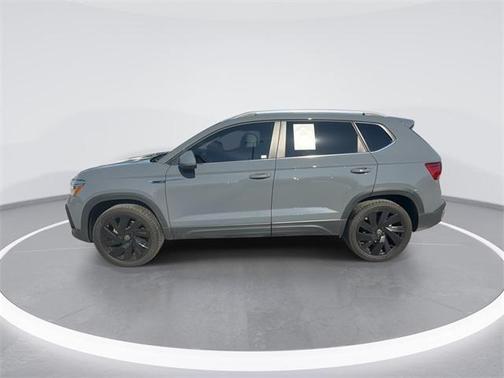 2024 Volkswagen Taos 1.5T SEL