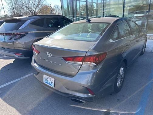2019 Hyundai SONATA SE