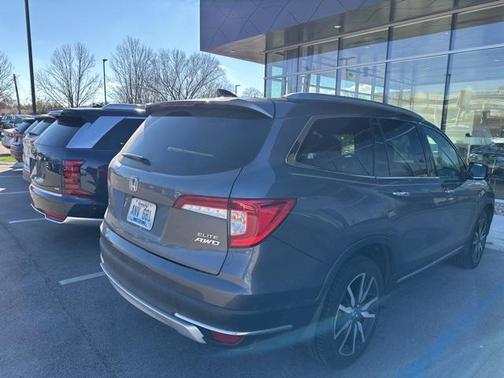 2020 Honda Pilot AWD Elite