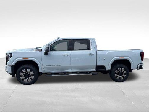 Glacier White Tricoat 2026 GMC Sierra 2500 Denali