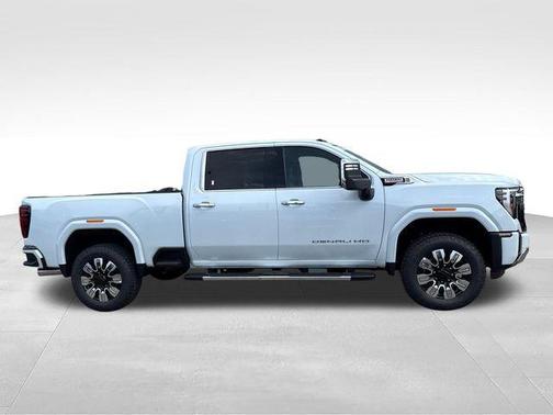 Glacier White Tricoat 2026 GMC Sierra 2500 Denali