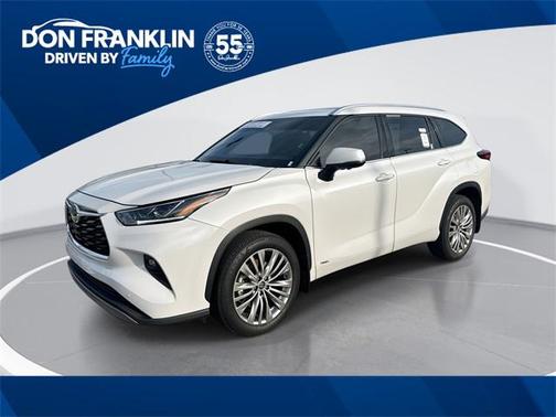 2023 Toyota Highlander Hybrid Platinum