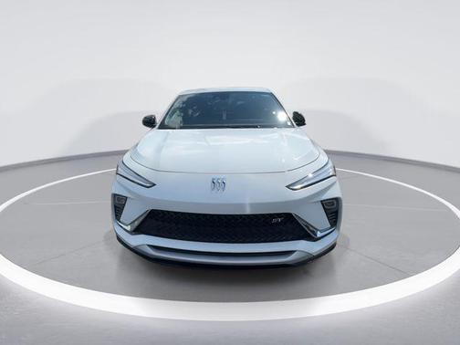 Summit White 2026 Buick Envista Sport Touring FWD