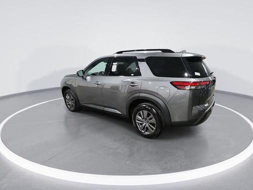 2025 Nissan Pathfinder SV FWD